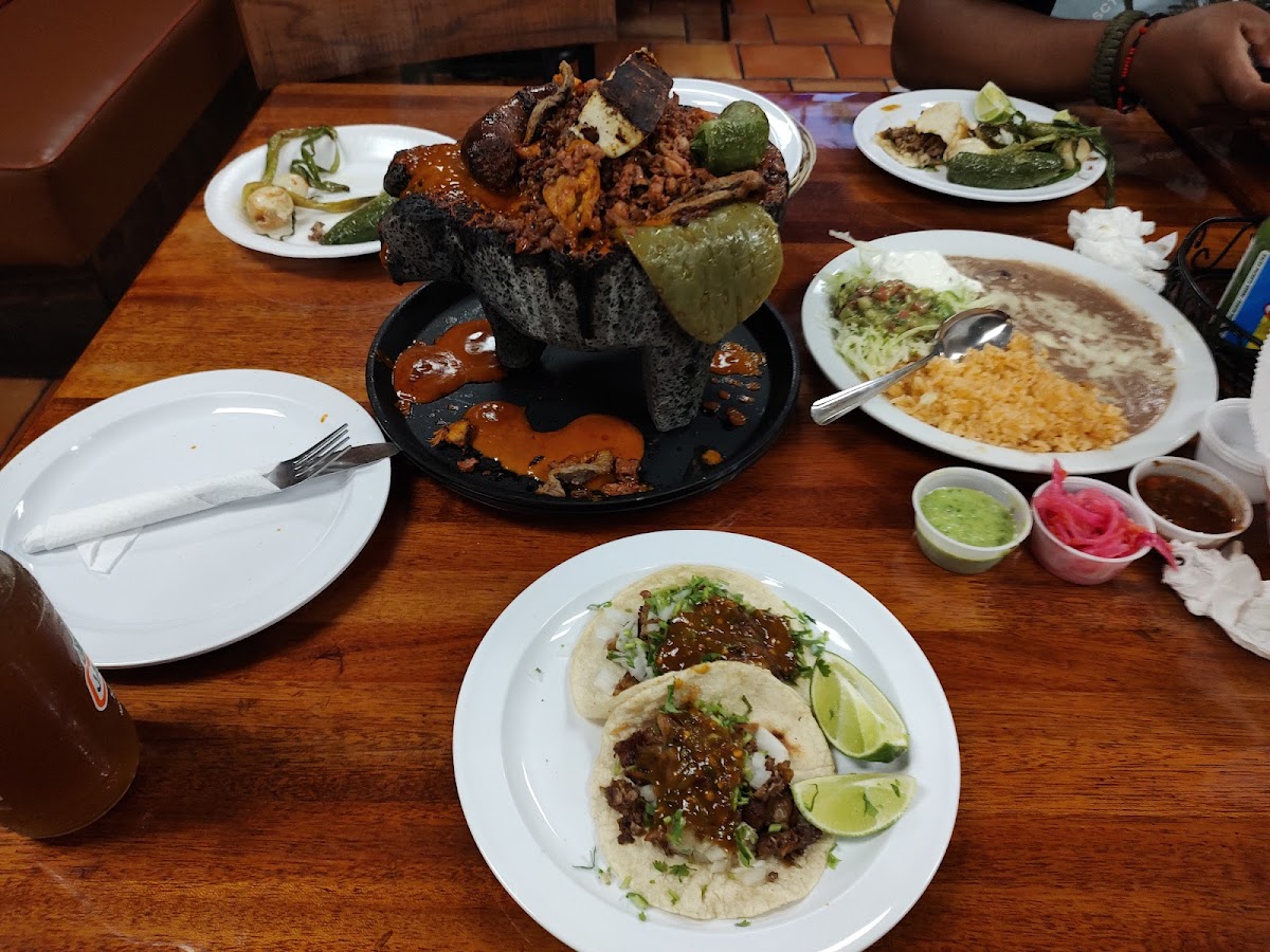 Taqueria Molcajetes - Photo 6