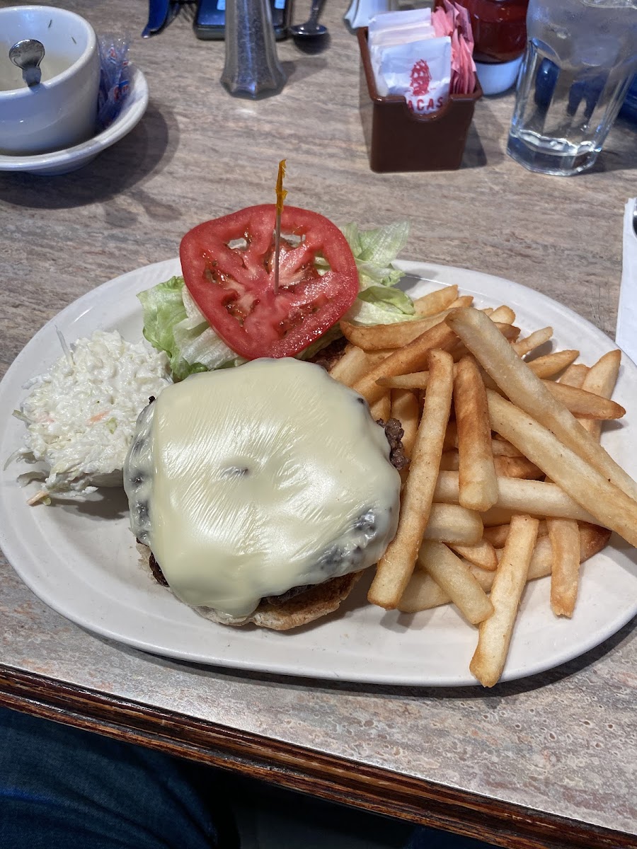 Little Pete's - Photo 4