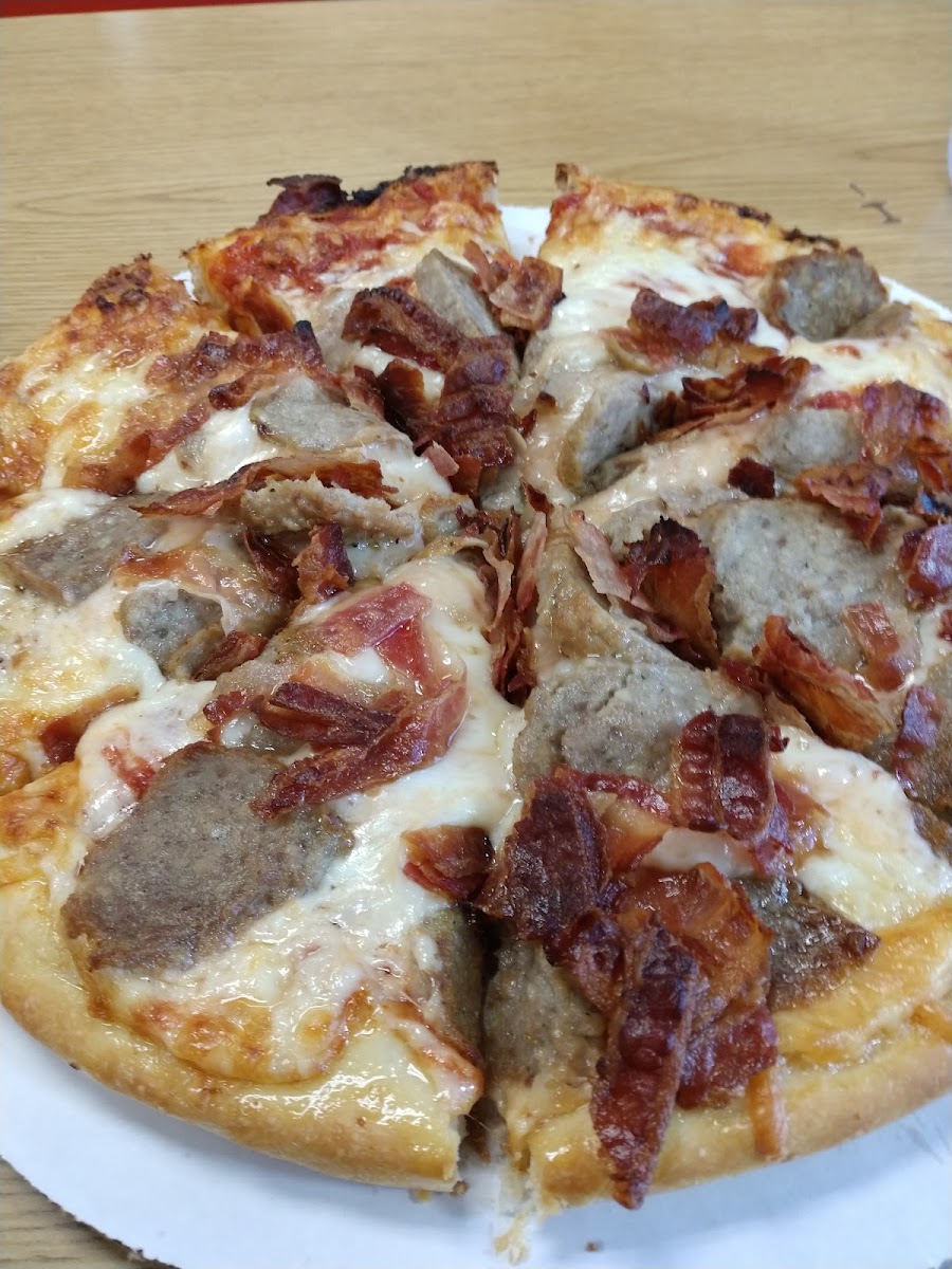 House of Pizza - Photo 1
