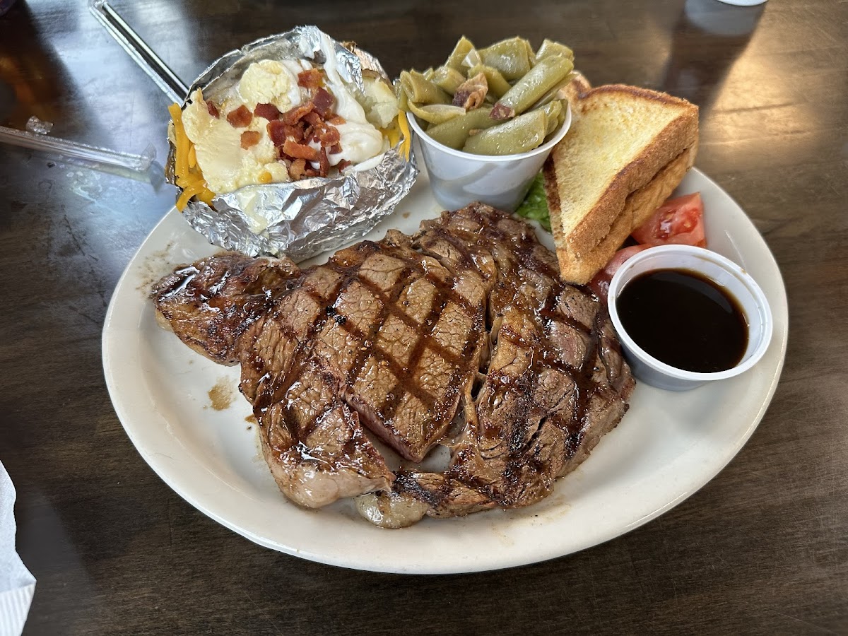 Skeet's Texas Grill Sweetwater - Photo 4