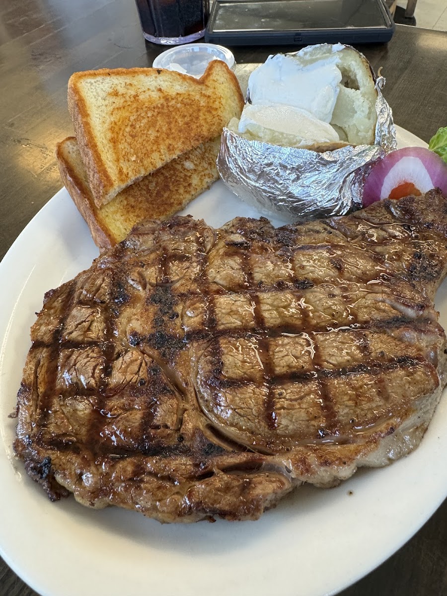 Skeet's Texas Grill Sweetwater - Photo 5
