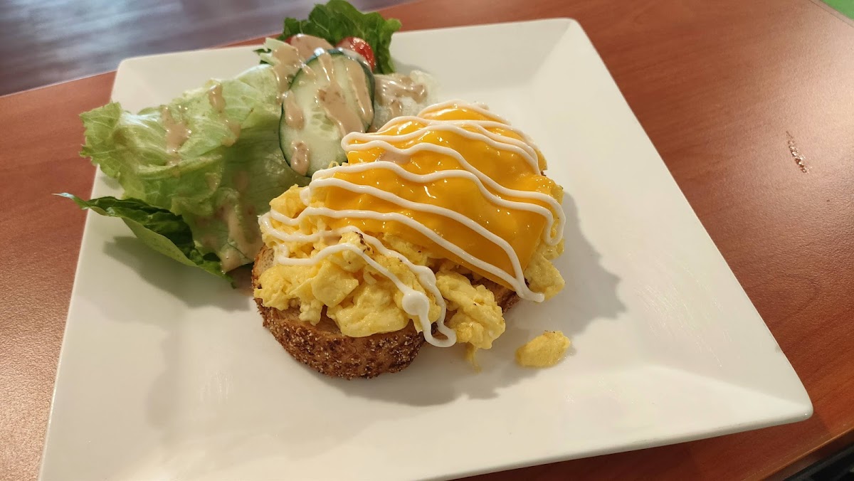 Zodiacs Cafe - Photo 8