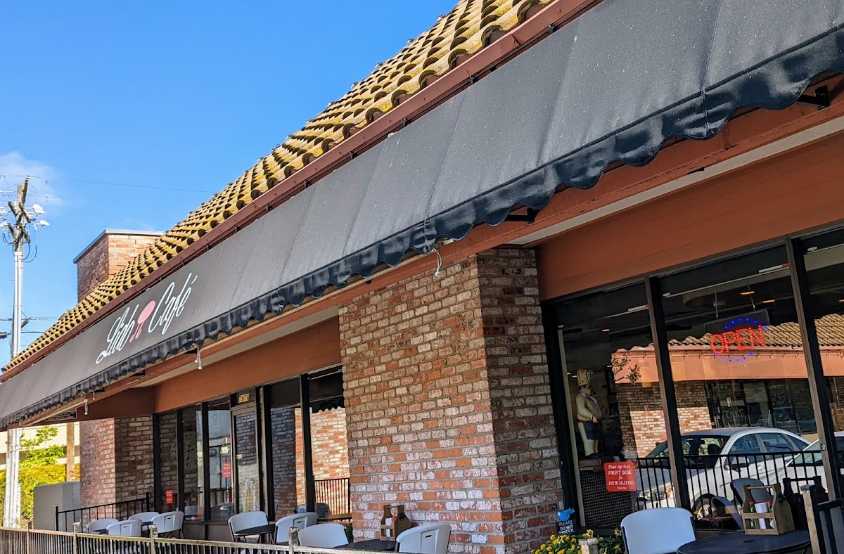 Lido Café and Bakery - Photo 2