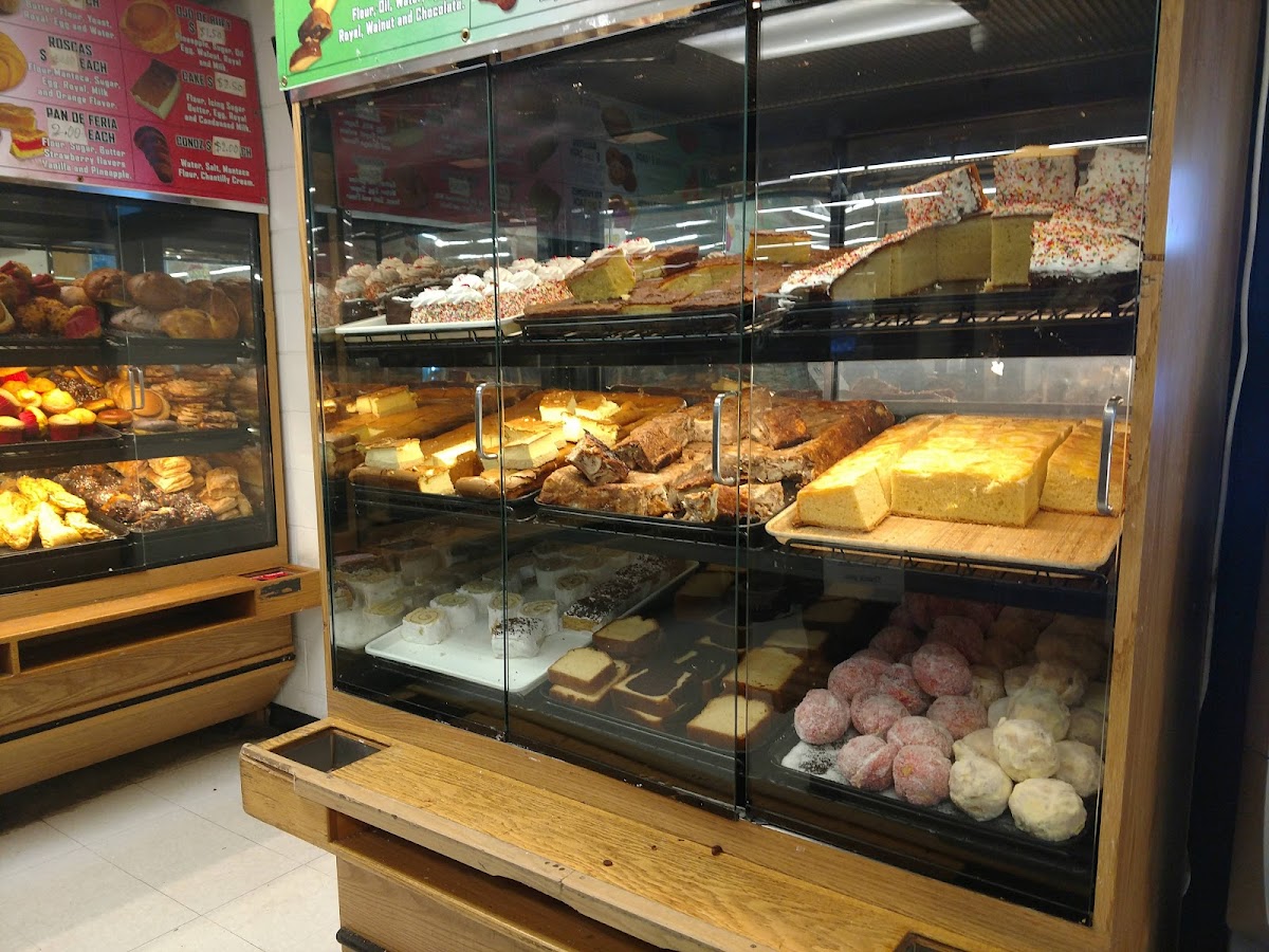 Saraga International Grocery - Photo 8
