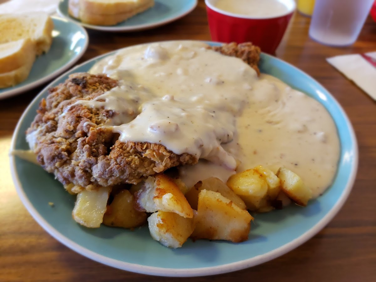 Overland Cafe - Photo 1