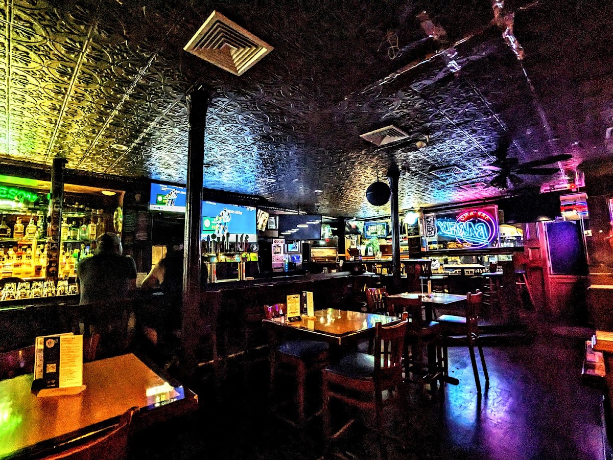 Barfly - Photo 2