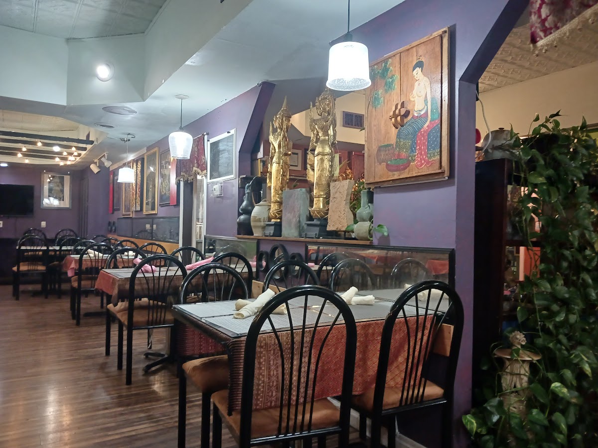 TaKhrai Thai Cafe