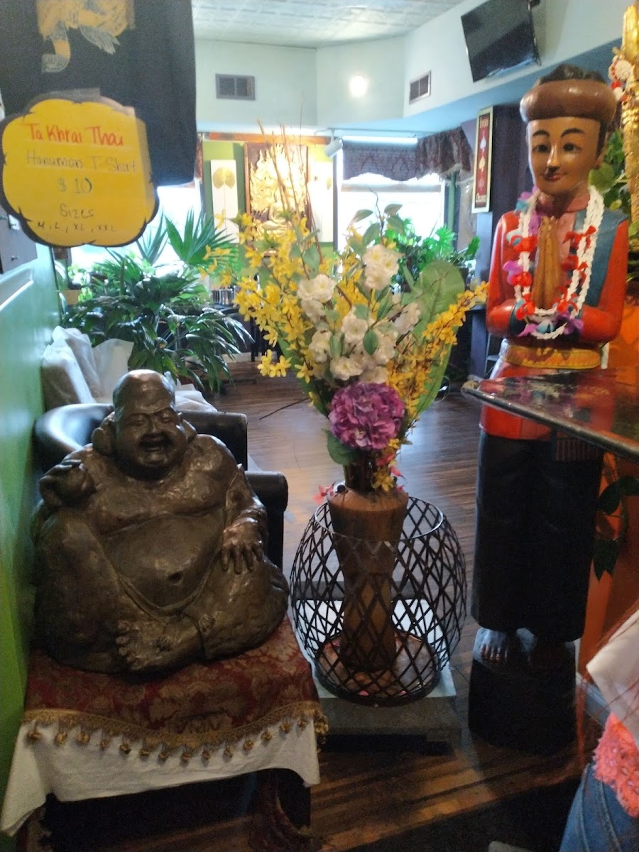 TaKhrai Thai Cafe - Photo 9