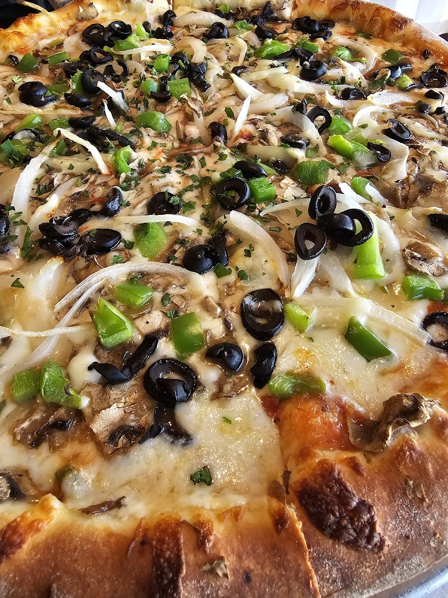 Topanga Pizza - Photo 4