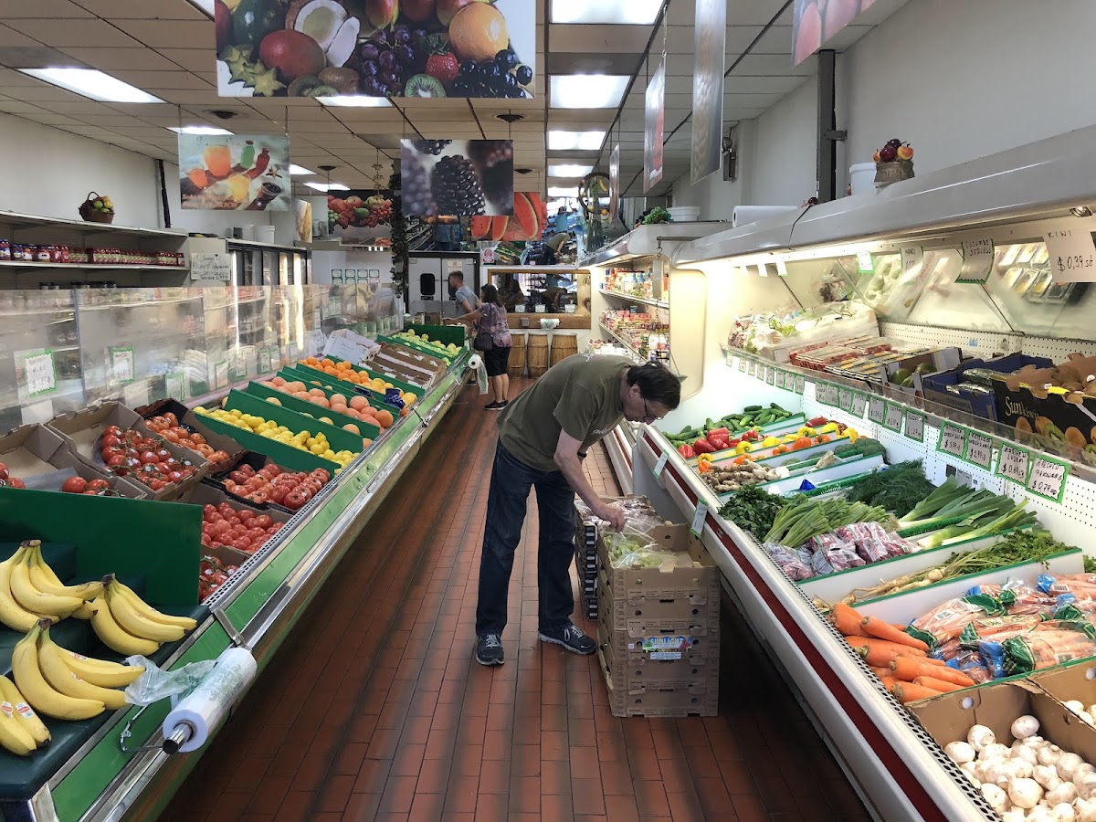 Kurowski Sausage Shop - Photo 7