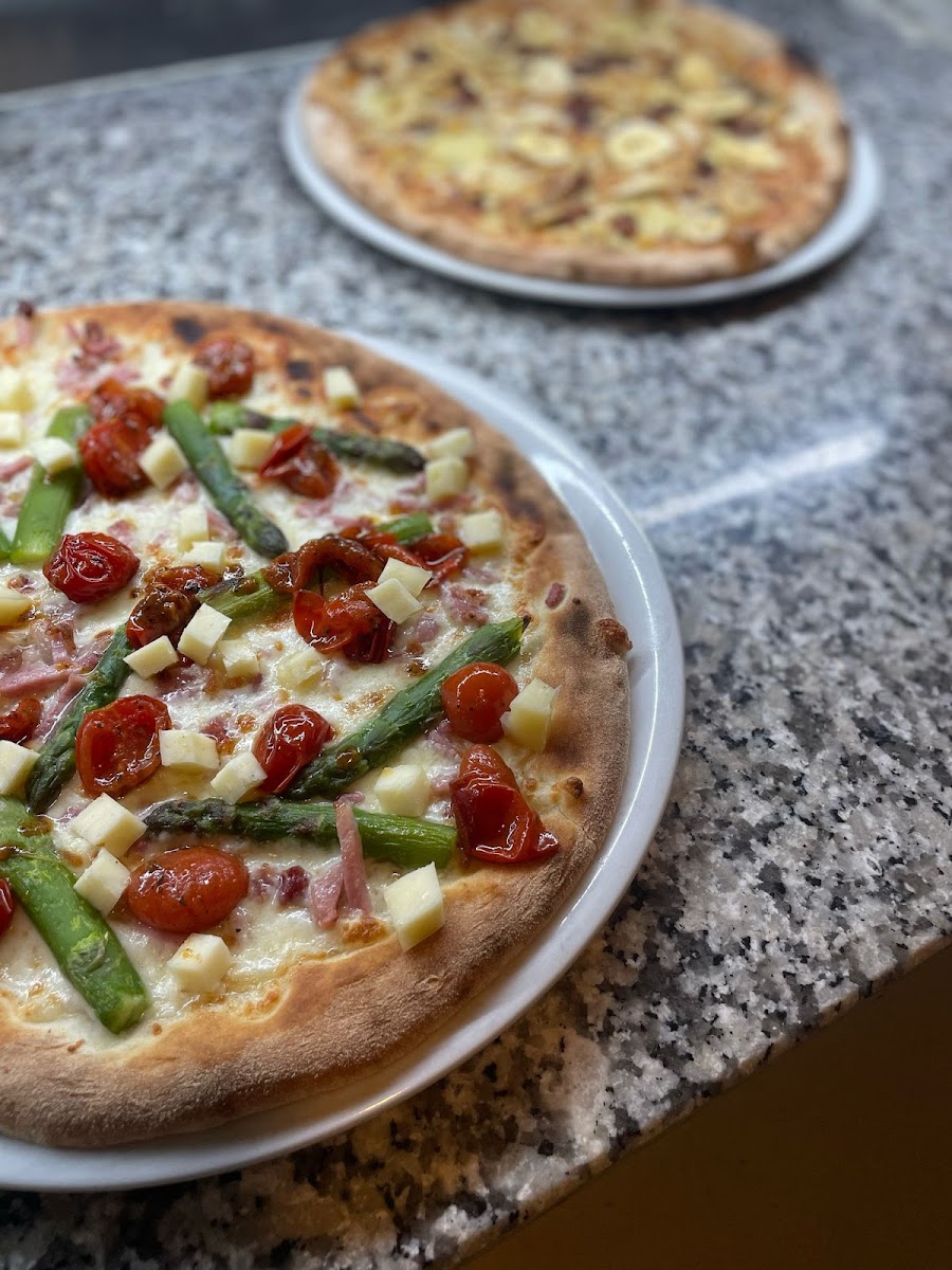 THE FAMILY BAR PIZZERIA - Photo 3