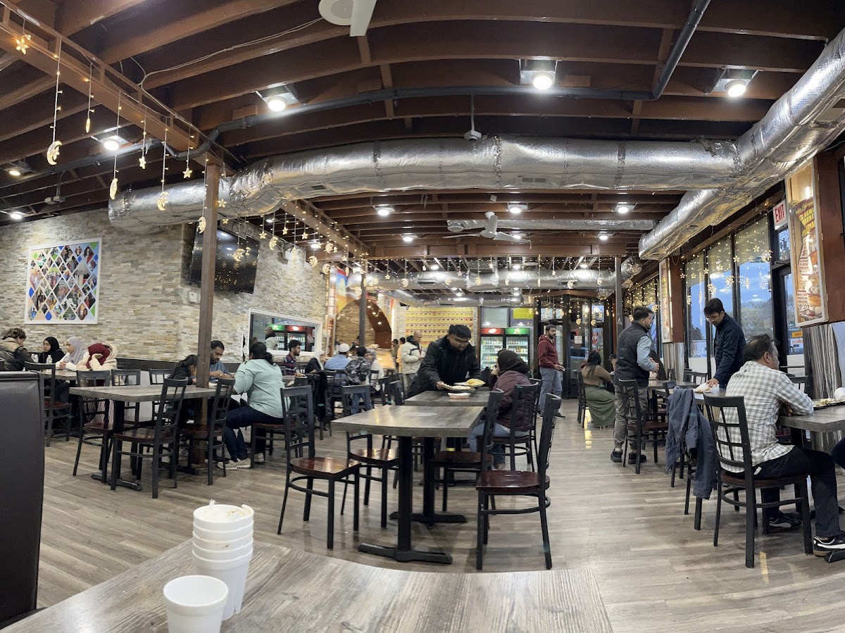 Ghareeb Nawaz Restaurant - Photo 8