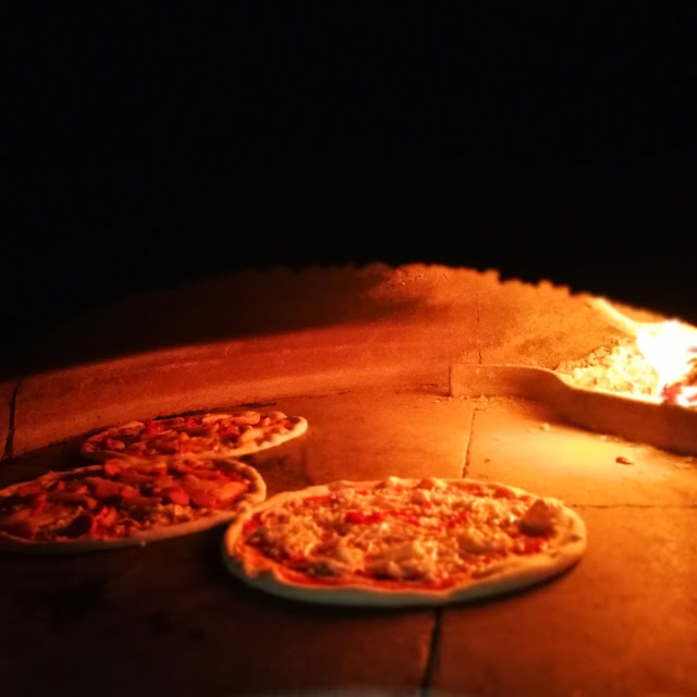 Pizza Con Forno A Legna