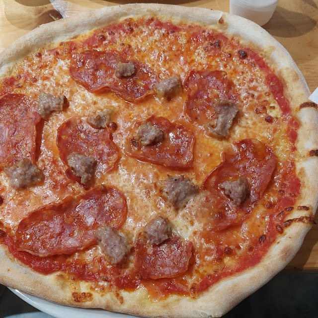 Salamino E Salsiccia