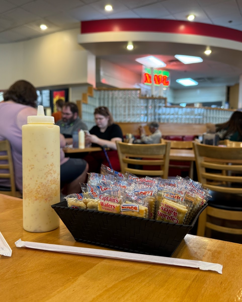 The Mall Deli - Photo 3