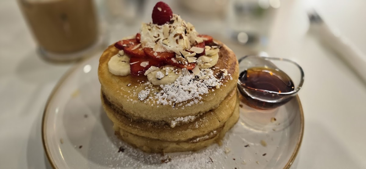 Monae Fusion Brunch Café - Photo 2