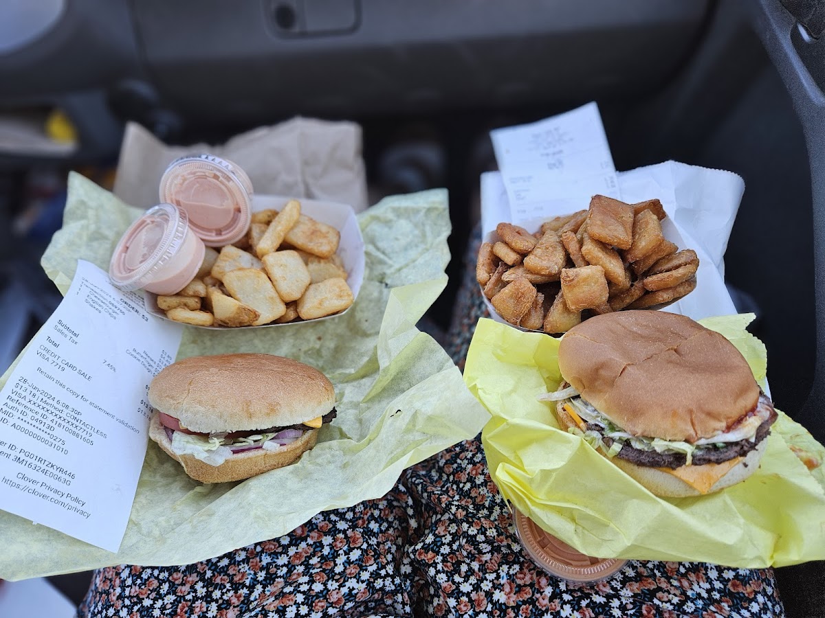Brad's Food Hut - Photo 7