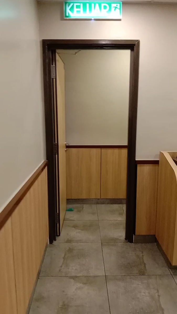 KFC PADANG MAT SIRAT, LANGKAWI - Photo 1