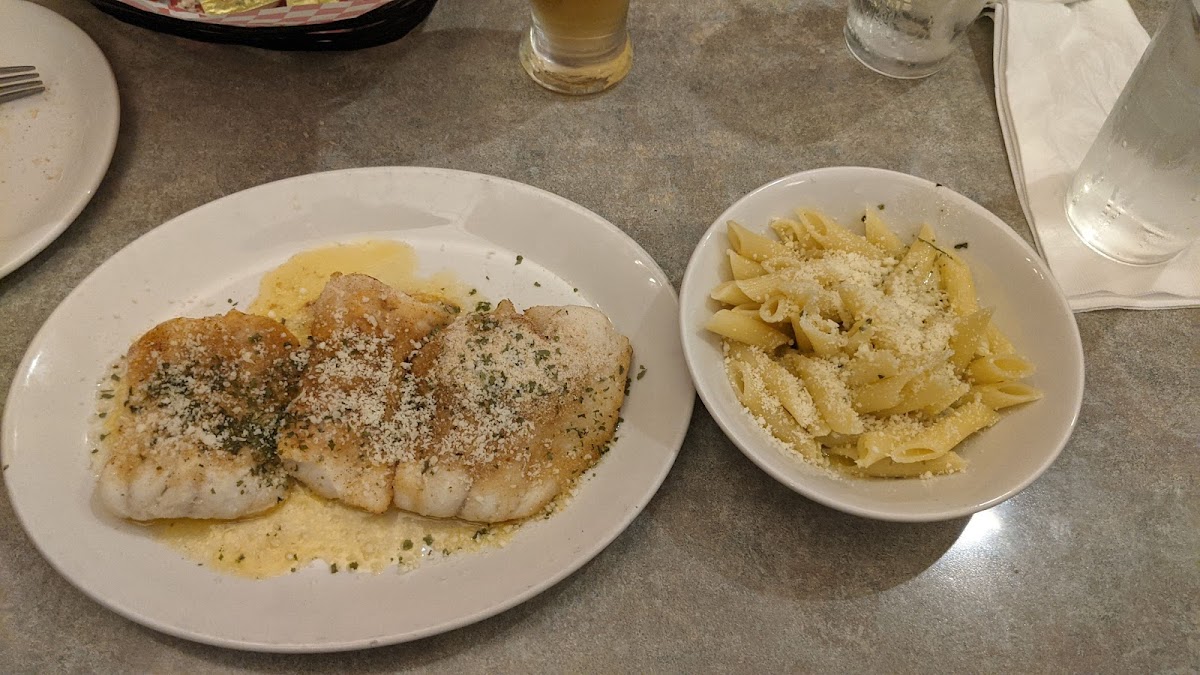 Armstrong's - Photo 8