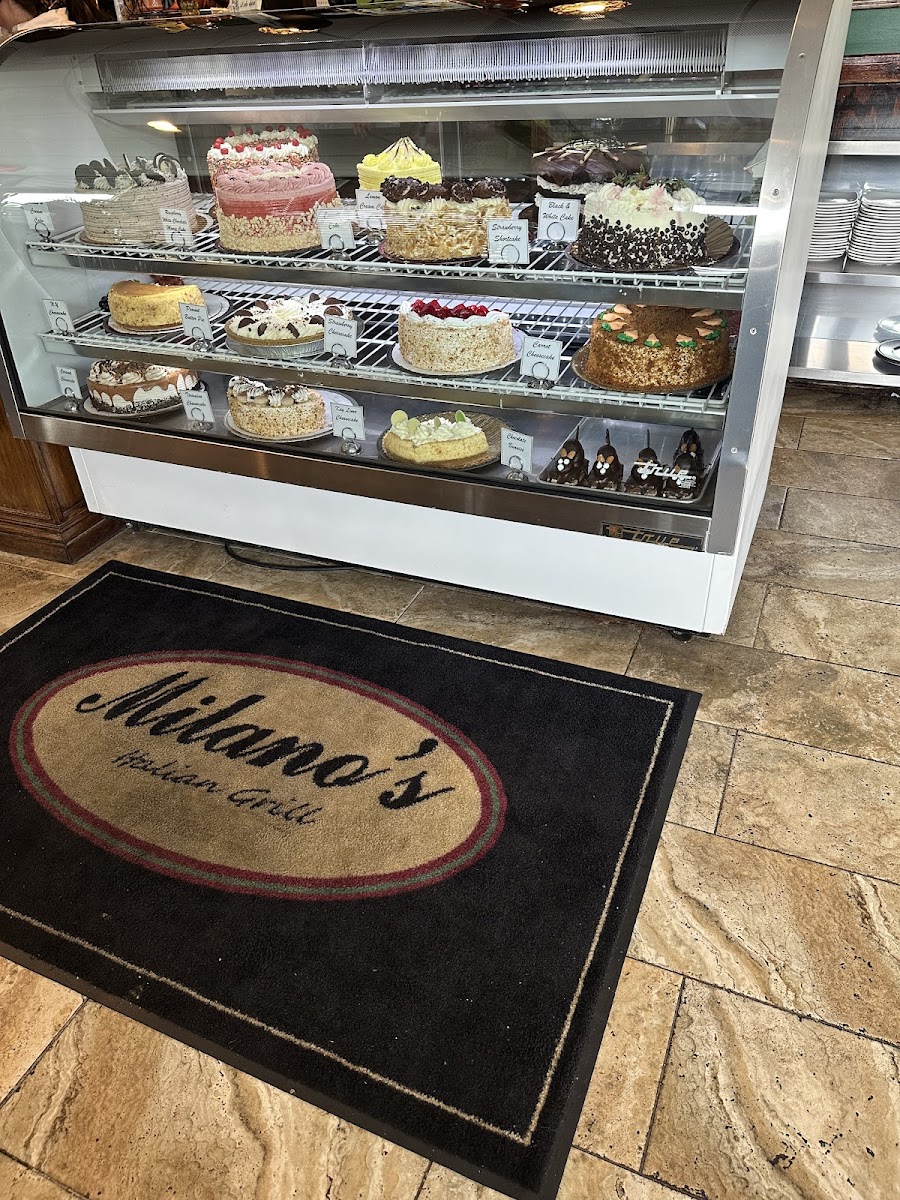 Milano's Pizza - Photo 2