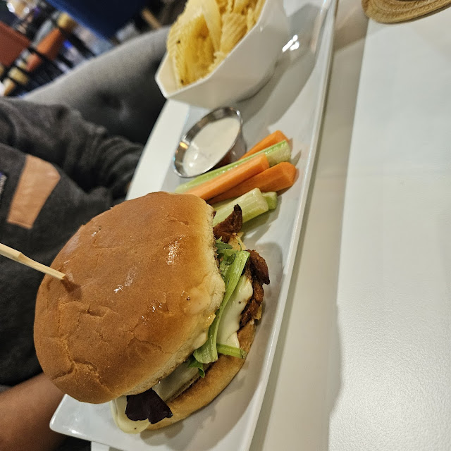 Monae's Chicken Sandwich