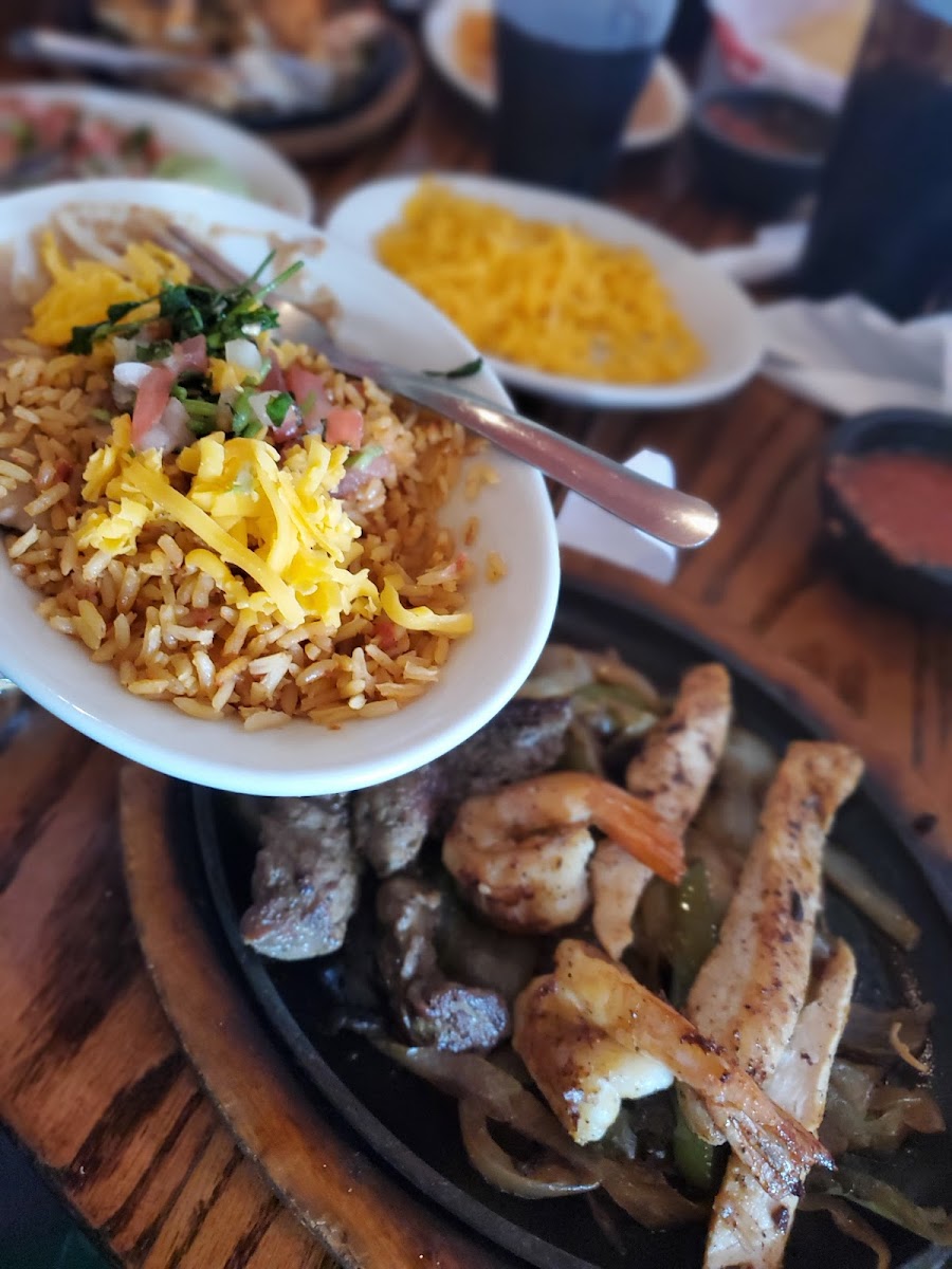 Casa Torres Mexican Restaurant - Photo 5