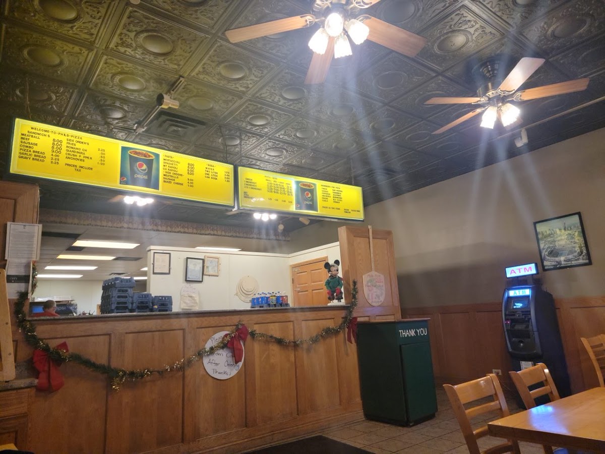 Phil's Pizza - Photo 5
