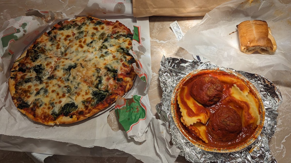 Phil's Pizza - Photo 8
