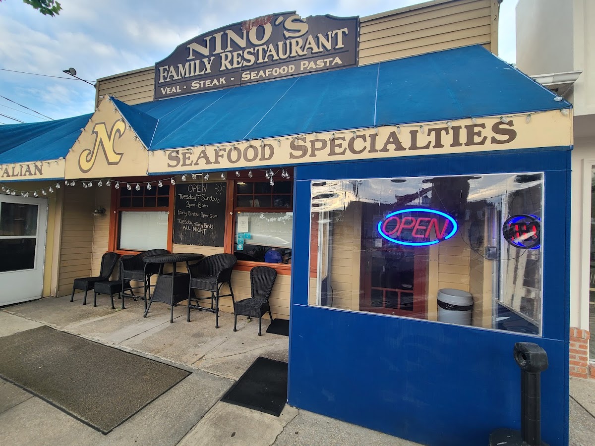Nino's Family Restaurant - Photo 4