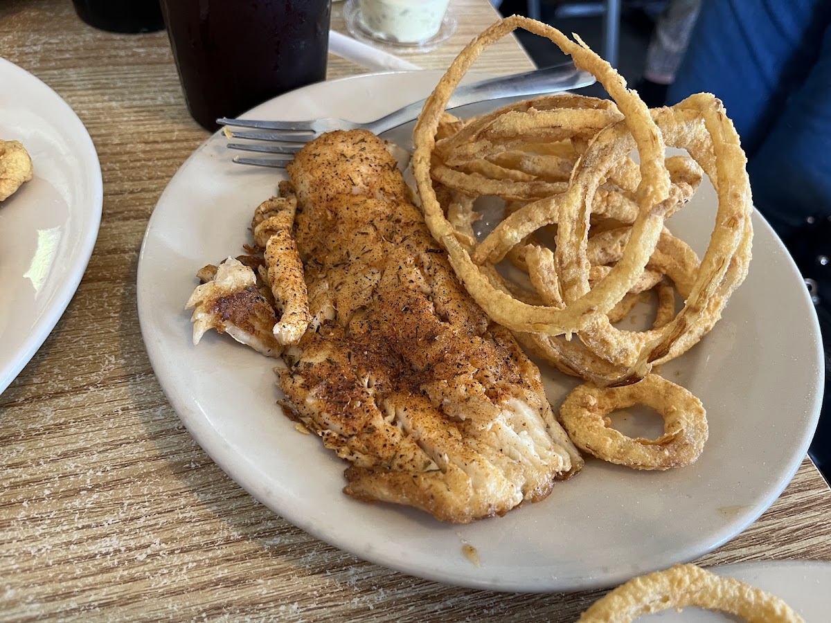 Essex Seafood House (two) - Photo 3