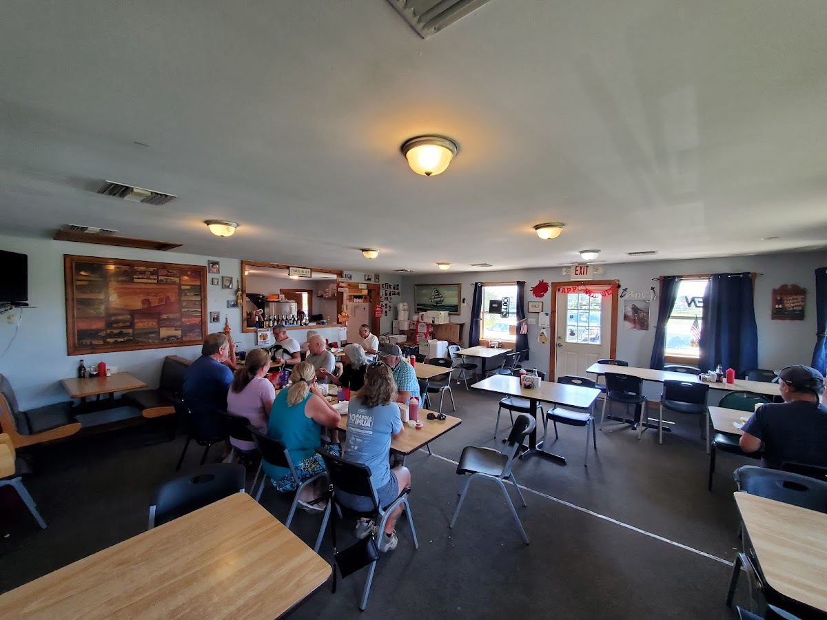 Essex Seafood House (two) - Photo 8