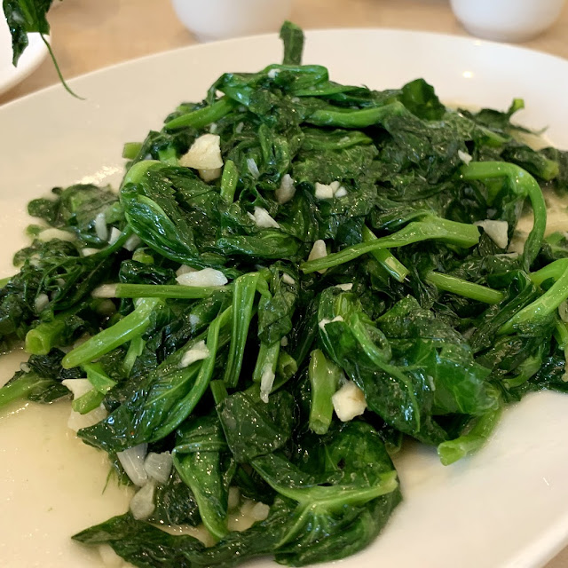 Bean Leaves with Garlic