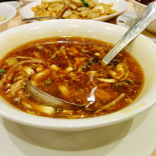 Hot and Sour Soup Large