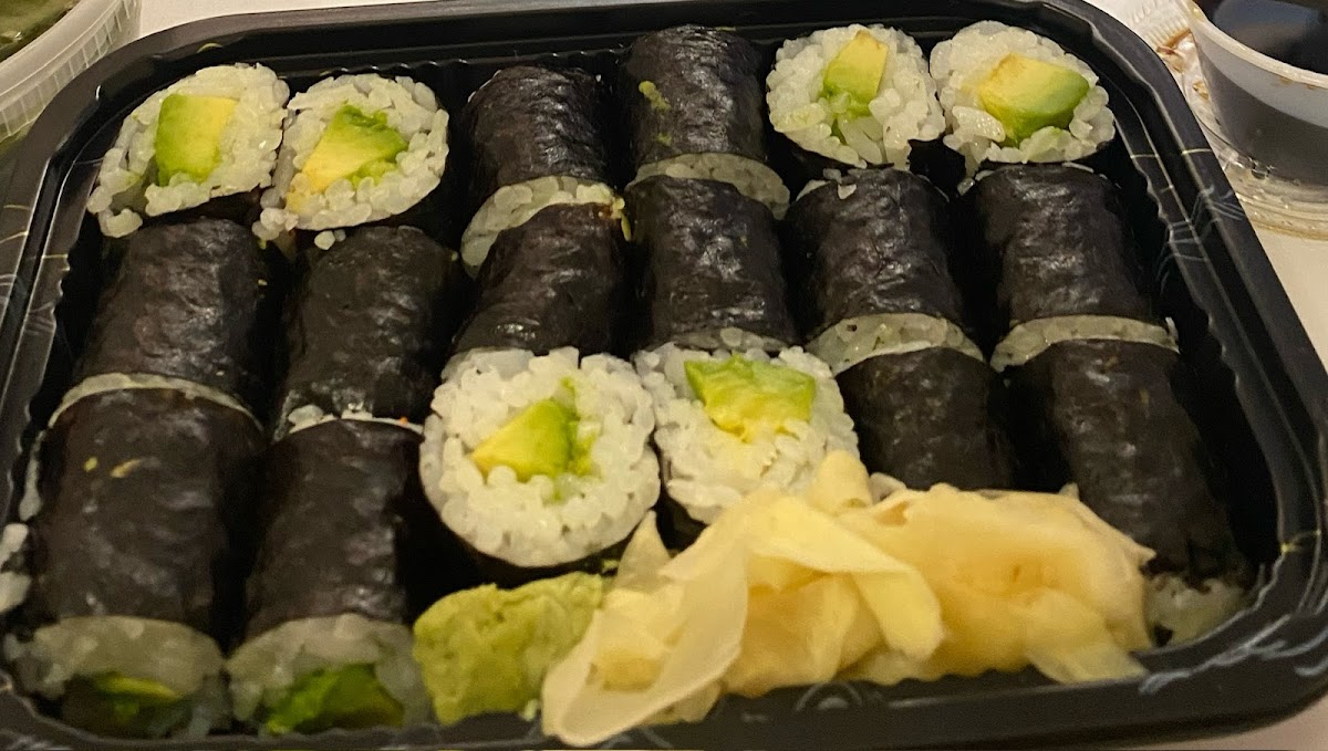Mikado Crunchy Chicken & Sushi - Photo 4