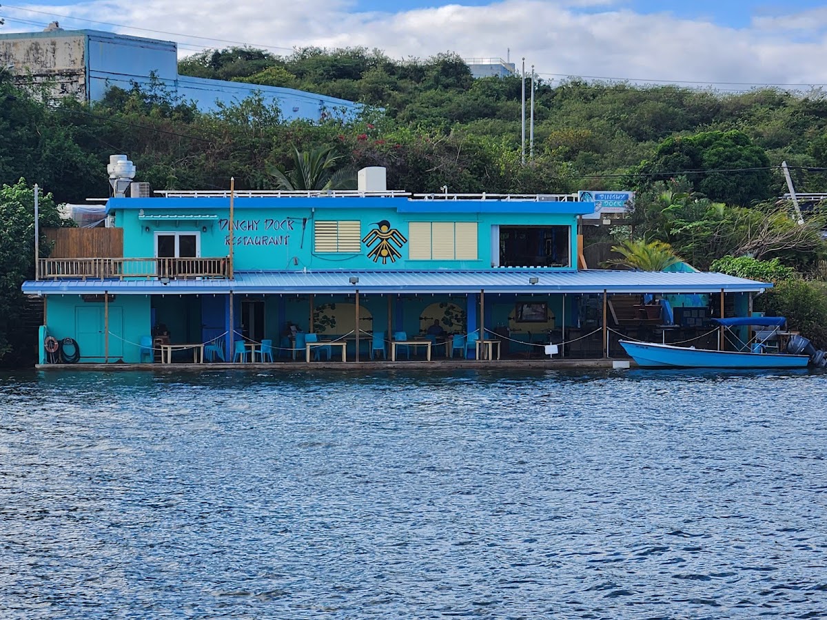 Dinghy Dock Restaurant - Photo 9