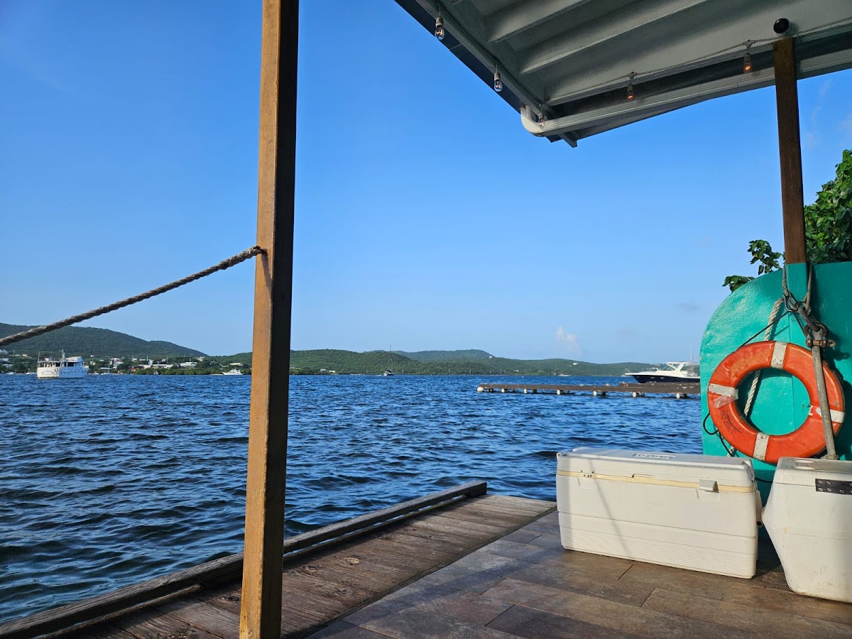 Dinghy Dock Restaurant - Photo 2
