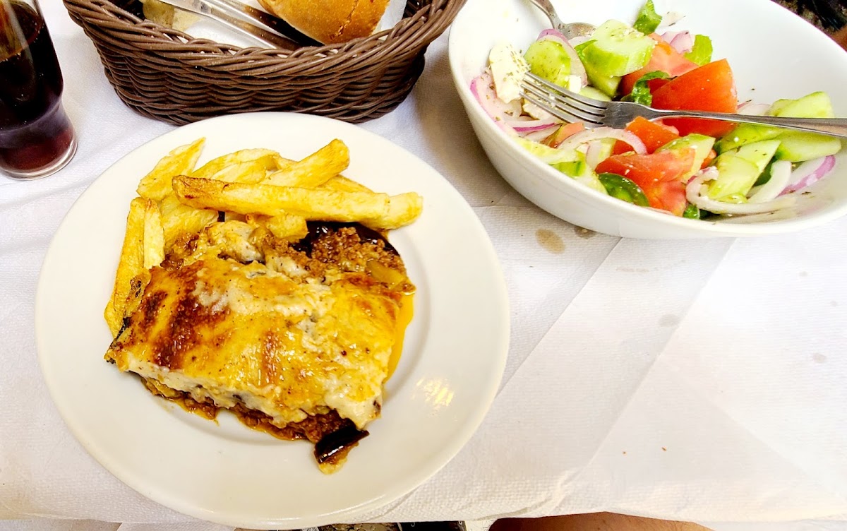 Taverna Ninos - Photo 1