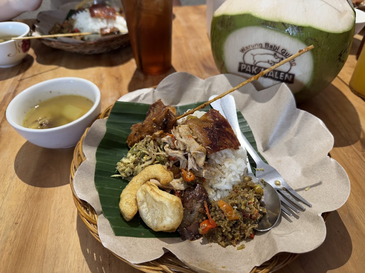 Warung Babi Guling Pak Malen - Photo 1