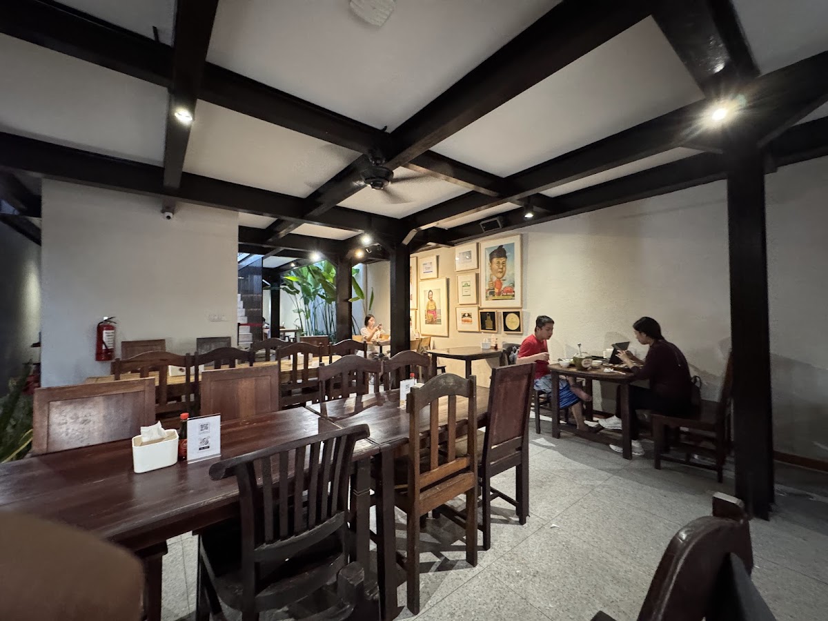 Warung Babi Guling Pak Malen - Photo 3