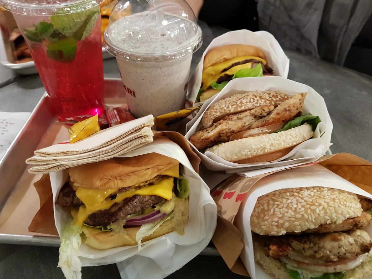 Burgeri - Photo 1