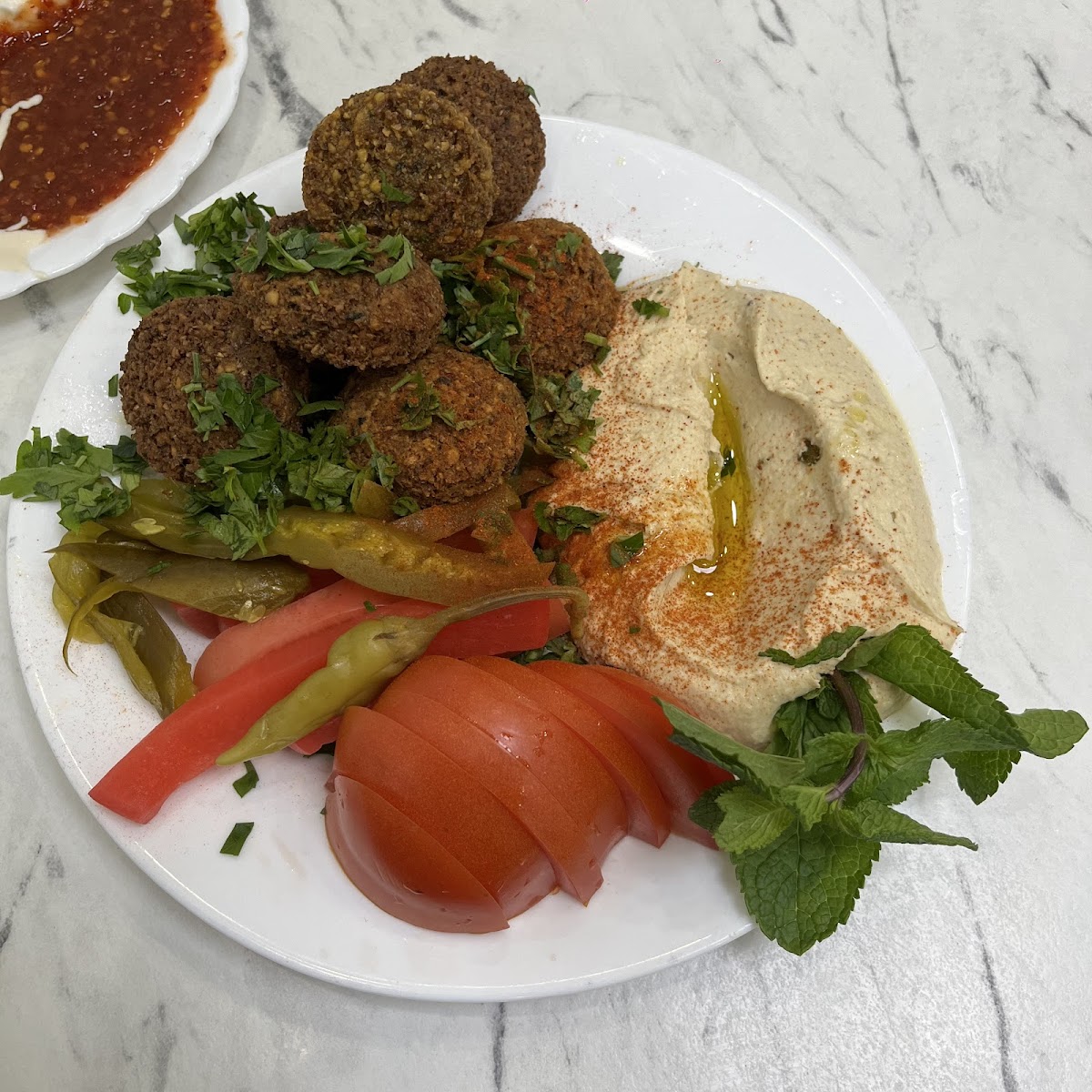 Azzam Restaurant - Photo 8