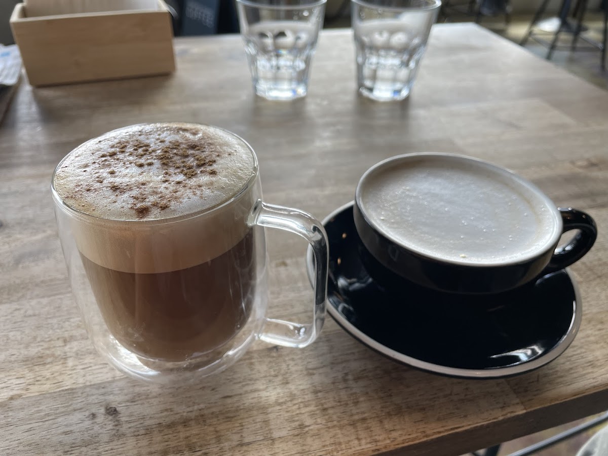 The Others Cafe - Photo 2