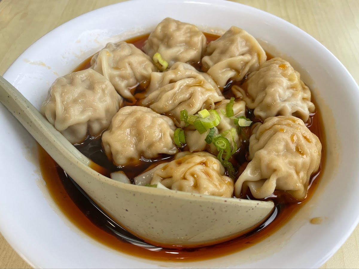 Wang's Shanghai Cuisine - Photo 9