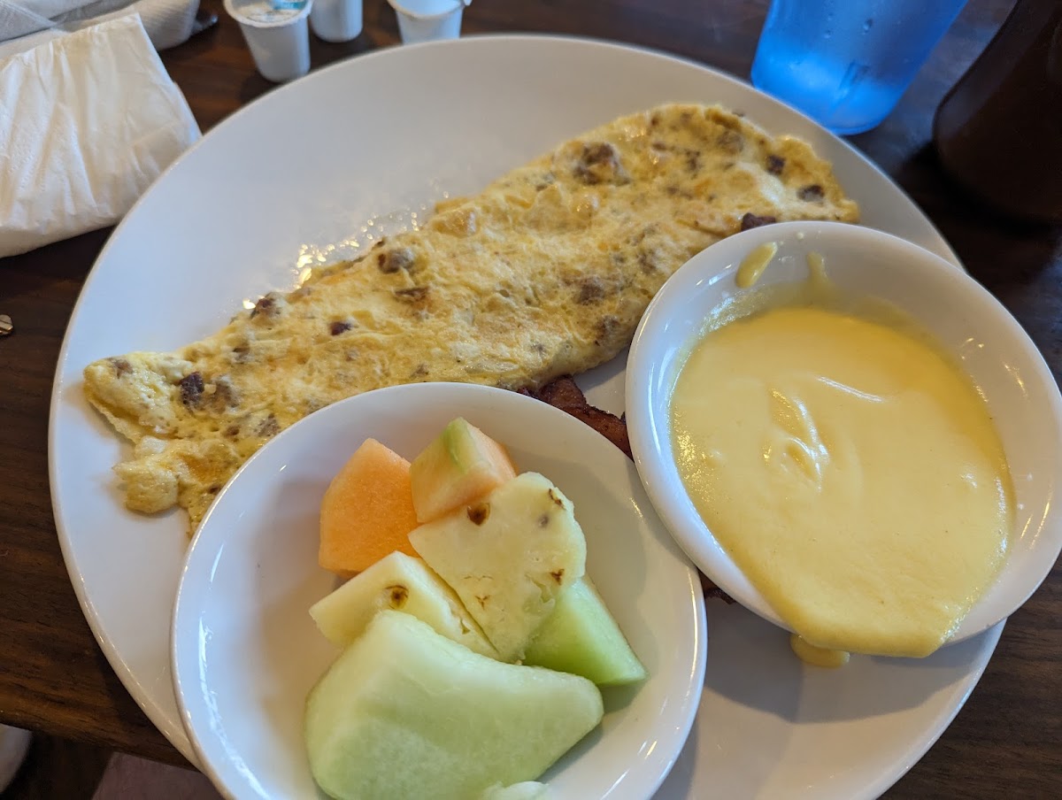 La Crosse Family Restaurant - Photo 4