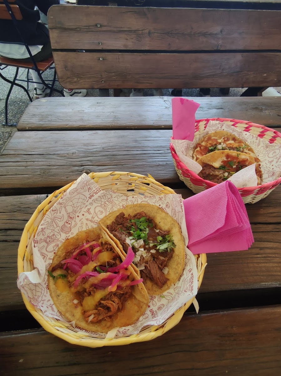 La Chilanguita Taqueria - Photo 4