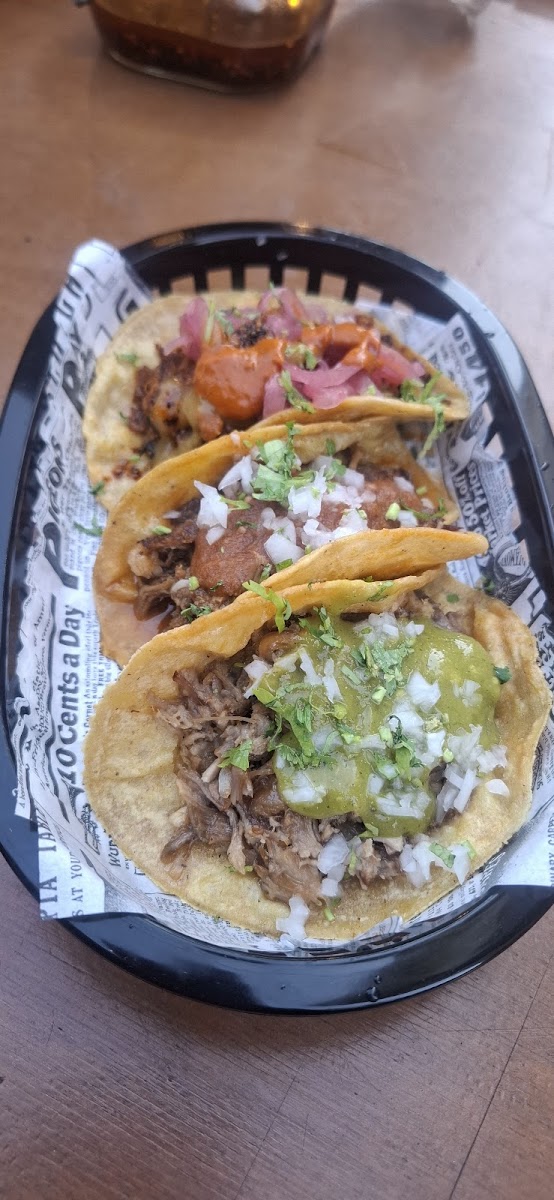 La Chilanguita Taqueria - Photo 5