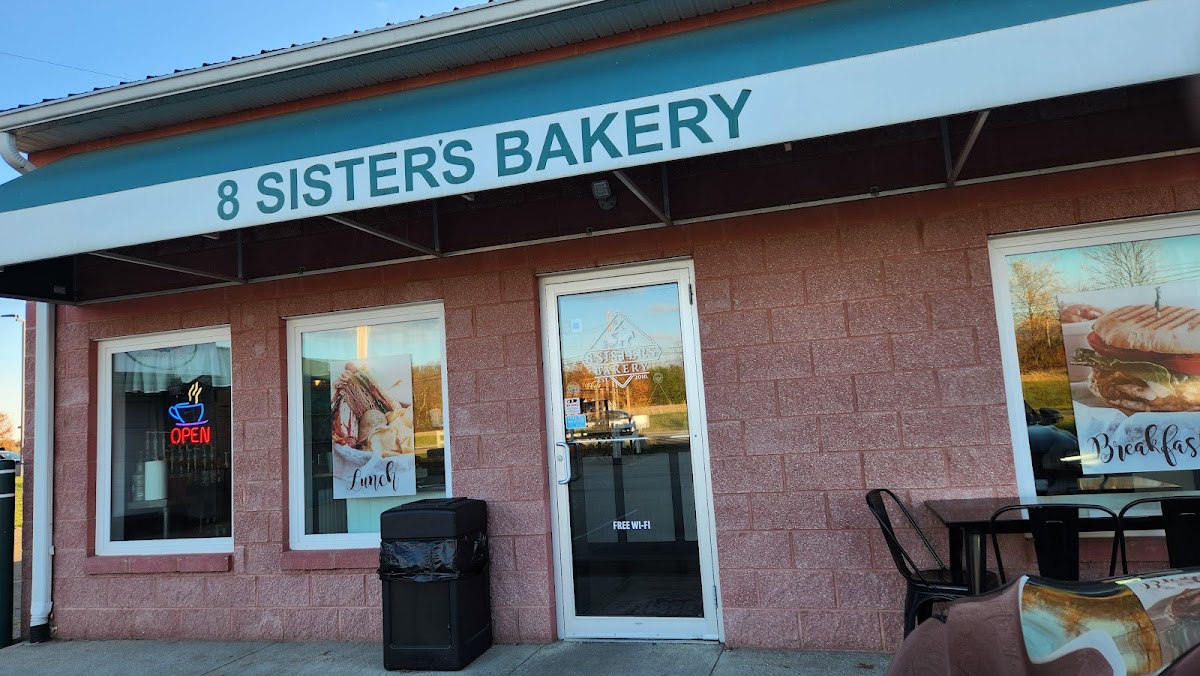 8 Sisters Bakery & Cafe - Photo 6