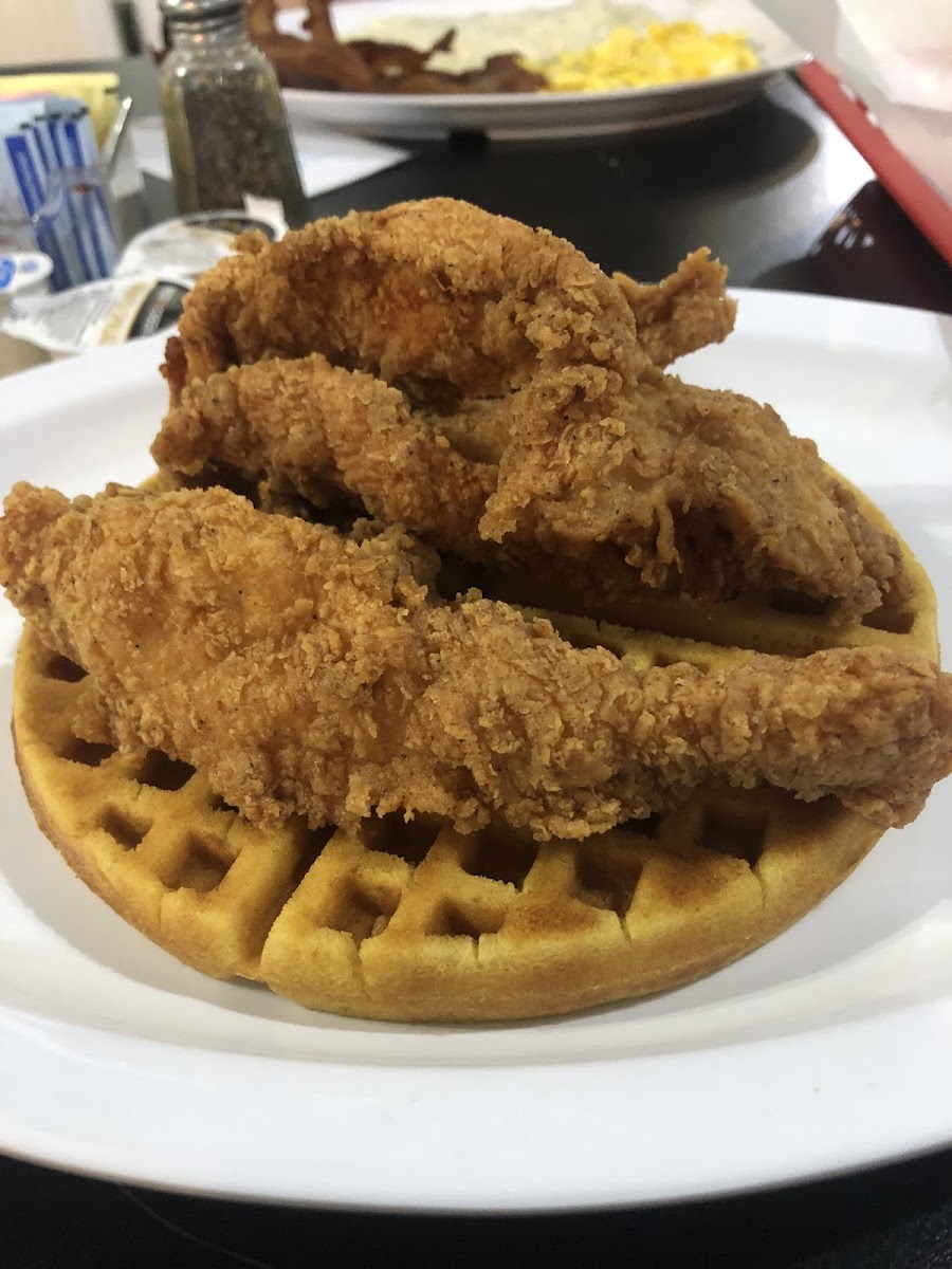Pop's Cafe - Photo 8