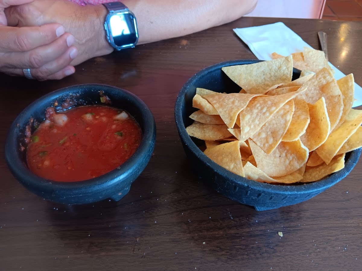 Chevo's Mexican Restaurant Inc - Photo 2