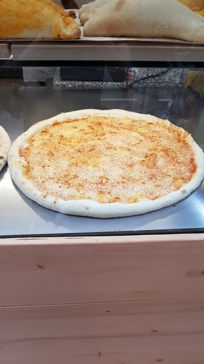 HALAL FOOD Pizzeria Amica - Photo 7